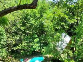 Glamping Cabaña de Granja El Sol Teques y Naturaleza, κάμπινγκ σε Xoxocotla