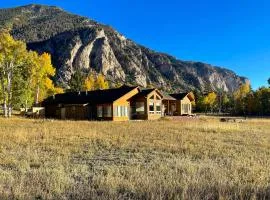 Close to Hot Springs Chalk Creek Meadows Home!