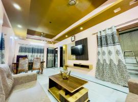 Prince Castle-2BHk Luxurious Apartment/Guesthouse, hotel a Hyderabad