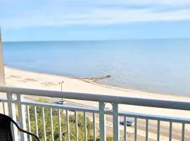 Legacy Tower Two 904