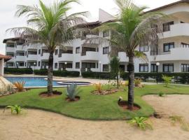 Apartamento à beira-mar. Beachfront apartment, hotel em São Gonçalo do Amarante