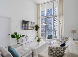 Icon 1 Bed With Water Views 16 ft Ceilings and Free Spa Access