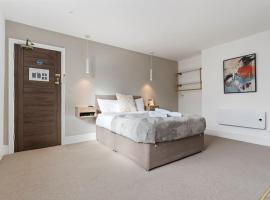 Coastal Abode Apartment #4 at Bowles Aparthotel by Yoko Property, hotel in Redcar