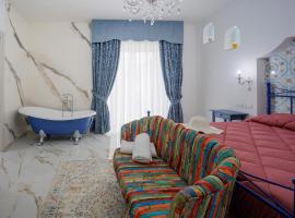 REDDIMUS Guest House, помешкання типу "ліжко та сніданок" у Неаполі