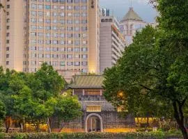 Yuexiu Hotel Guangzhou, Curio Collection by Hilton