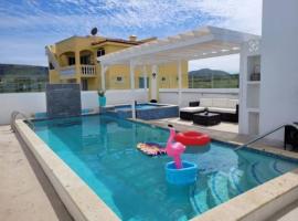 The Perfect Getaway Casa By The Sea, hotelli, jossa on pysäköintimahdollisuus kohteessa Ensenada