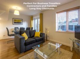 Cosy Home In The Heart Of Cheshire - FREE Parking - Professionals, Contractors, Families - Winsford, hotel with parking in Winsford