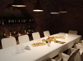 el oráculo. cava de vinos. unión club