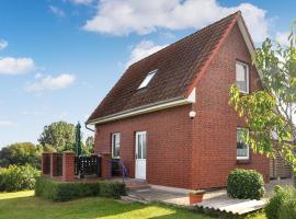 Awesome Home In Carpin With Kitchen, pet-friendly hotel in Blankensee