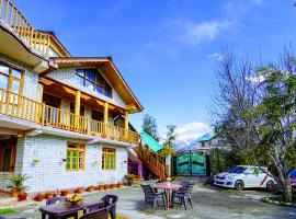 Rangri Homestead - A Boutique Homestay Cottage, hišnim ljubljenčkom prijazen hotel v mestu Manāli