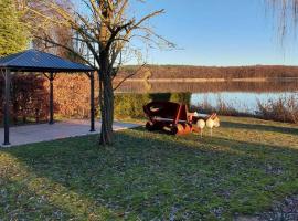 Beautiful Apartment In Dabel With Lake View, hotel in Dabel