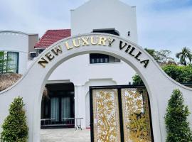 New Luxury villa - Venuestay, hotel din Hà My Tây (2)