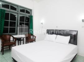 Camila Living Yogyakarta RedPartner, hotel em Timuran