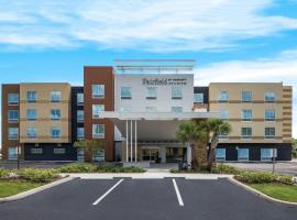 Fairfield Inn & Suites Brooksville Suncoast Parkway, hotel na may parking sa Brooksville