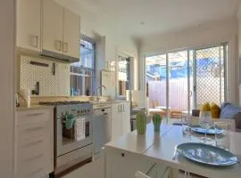 2 Bedroom House Situated at the Centre of Surry Hills 2 E-Bikes Included