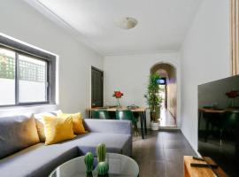 Affordable 2 Bedroom House Surry Hills 2 E-Bikes Included、シドニーのホテル
