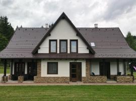 Mountain Paradise & Wellness, holiday home in Izvoare