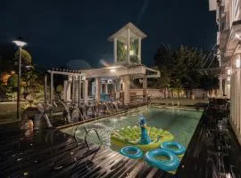 25,000sq.ft Grand Luxe Villa PJ 13BR 42Pax By Verano