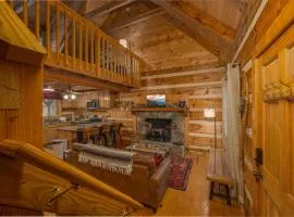 Hidden Hideaway cabin
