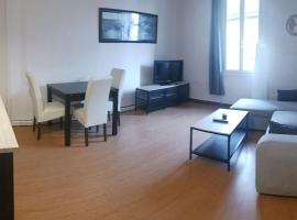 Appartement sur Vauvert, viešbutis mieste Vuvė