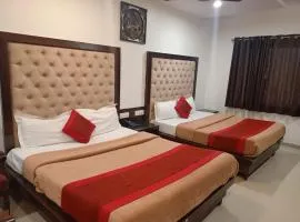 Hotel Mohan Family-Friendly Hotels @ New Delhi Railway Station