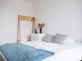 Flat White - Luxe app aan zee met terras & parking