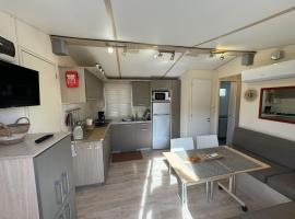 Mobilhome 3 chambres 6 personnes près de la plage - Novela - Frédéric et Sandra, hotel v destinaci Port-la-Nouvelle