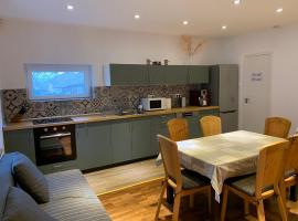 Sárdoár Vendégház，位于奥巴曹洛克的酒店