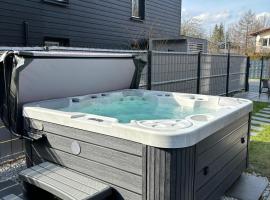 Lux Apart - Apartamenty z jacuzzi i sauną nad Wisłą, ξενοδοχείο σε Ustroń