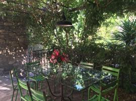 LE JARDIN DEL SUD, hotel i Saint-Vincent