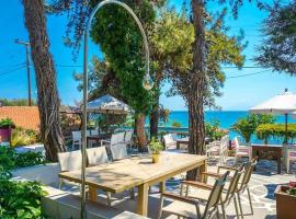 Thassos ESPERIA HOTEL: Pefkari şehrinde bir otel