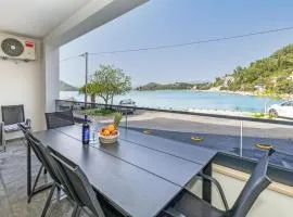 Gorgeous Apartment In Blace