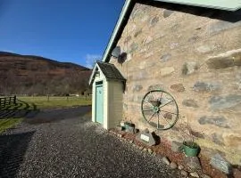 Rosemount Bothy - Highland Cottage