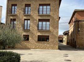 OLIVO 75, villa en Leza