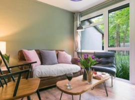 Painters Cottage 2-Bed Chalet nr St Ives & Hayle, hotel di St Ives