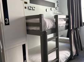 Hostel Alicante A-cero Living, отель в Аликанте