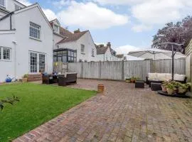 4 Bed in Pevensey 85305