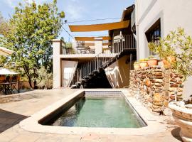 Olive Grove Guesthouse, hotel di Windhoek