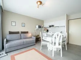 Apartment Astrid 704 with balcony by Interhome