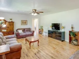 The Old Parsonage Pindall House with Patio!