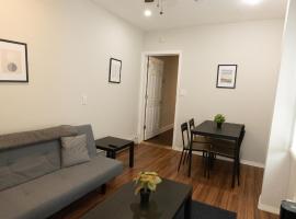 Chic 3BR Hideaway mins from NYC, apartmen di Jersey City