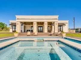 Stunning Ranch Villa Private Pool and Hot Tub!