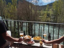 Alojamiento Gorga-Ordesa, en Boltaña, hotel en Boltaña