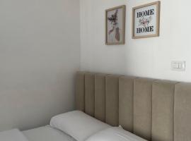 Rent rooms Loren, Hotel in Vlora