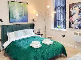 Beautiful Apartment & Central Location & King size bed