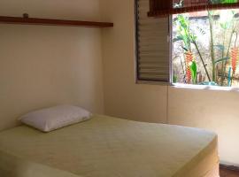 Suite com Cama de Casal e Acesso Privativo, habitación en casa particular en São Paulo