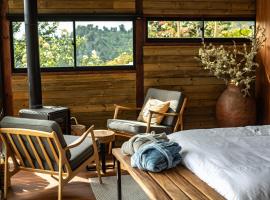 Owl's Watch Nature Retreat, cabin in Manizales