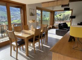 Chalet Arêches-Beaufort, 5 pièces, 6 personnes - FR-1-342-316: Beaufort şehrinde bir otoparklı otel