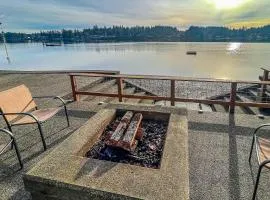 Hammersley Beach Cabin