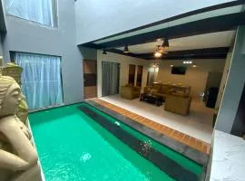 Bali queen elephant boutique villa